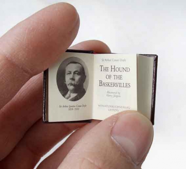 The Hound of the Baskervilles  - Micro Miniatur